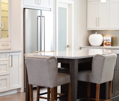 Stylowe i eleganckie krzesła drewniane