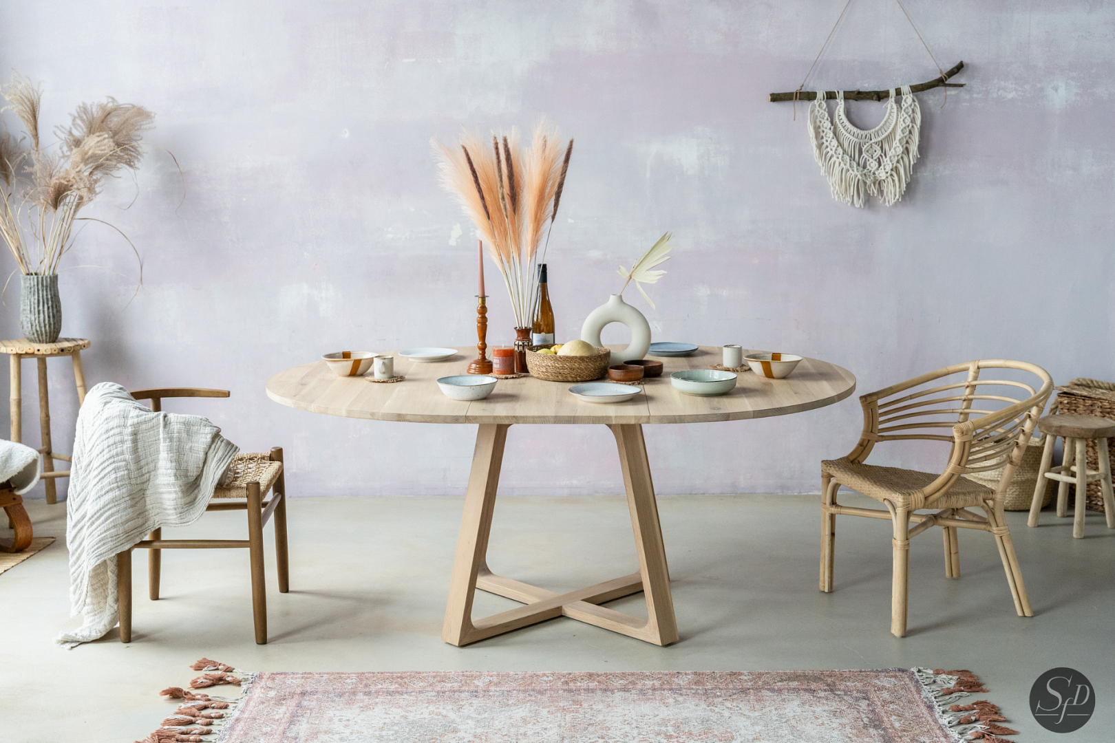 SLICE ROUND - okrągły rozkładany stół do jadalni, SFD Furniture Design.png